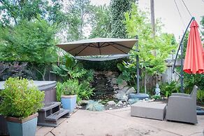 Seq Parks-hot Tub Fire Pit Koi Pond Outdoor Kitch