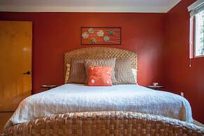 Seq Parks-hot Tub Fire Pit Koi Pond Outdoor Kitch