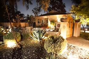 Seq Parks-hot Tub Fire Pit Koi Pond Outdoor Kitch