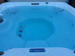 Seq Parks-hot Tub Fire Pit Koi Pond Outdoor Kitch