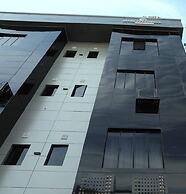 Grand Fweechvilla Hotel and Suites