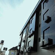 Grand Fweechvilla Hotel and Suites