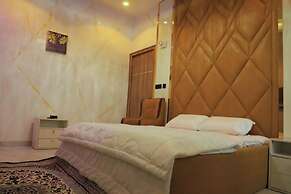 Grand Fweechvilla Hotel and Suites