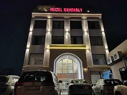 THE KEMBERLY HOTEL