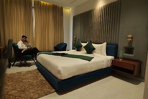 THE KEMBERLY HOTEL