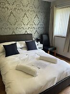 Rooms at the Huntsman Inn