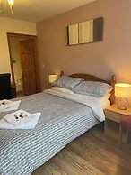 Rooms at the Huntsman Inn