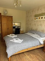 Rooms at the Huntsman Inn