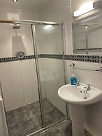 Rooms at the Huntsman Inn