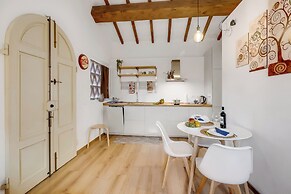 Cozy Apt Intypical Hayloft With Garden