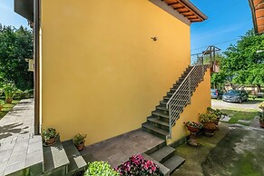 Cozy Apt Intypical Hayloft With Garden
