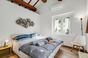 Cozy Apt Intypical Hayloft With Garden