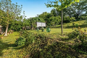 Cozy Apt Intypical Hayloft With Garden