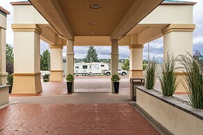 Grand Idaho Inn & Suites