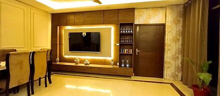 Magnetic North Lodges