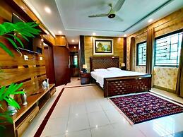 Magnetic North Lodges