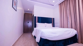 Ibizza Pit Hotel and Suites