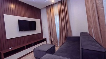 Ibizza Pit Hotel and Suites