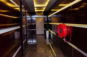 Ibizza Pit Hotel and Suites