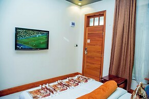 MARONA CITY HOTEL