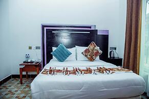 MARONA CITY HOTEL