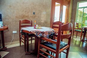 MARONA CITY HOTEL