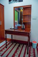 MARONA CITY HOTEL