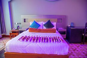MARONA CITY HOTEL
