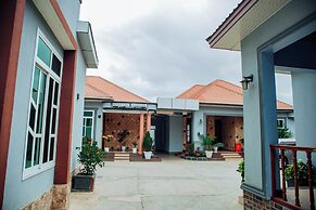 MARONA CITY HOTEL