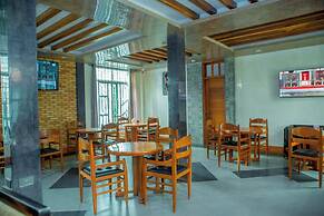 MARONA CITY HOTEL