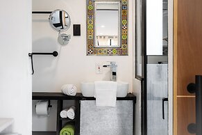 EssentialPXM Arkitainer ResidentialLofts