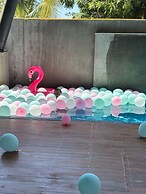 EssentialPXM Arkitainer ResidentialLofts