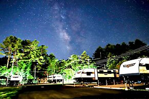 Gramercy Village Yamanakako