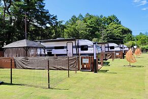 Gramercy Village Yamanakako