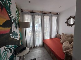 Banig Beach Resort El Nido