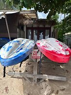 Banig Beach Resort El Nido