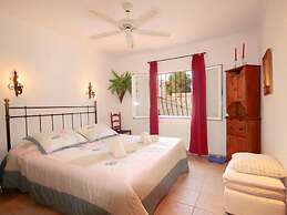 Villa- Amaya in Panorama