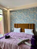 Mountain Breeze Hill Crest Kasauli