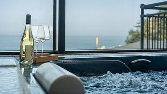 Capella Oceanview Spa Resort Goseong