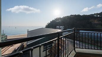 Capella Oceanview Spa Resort Goseong