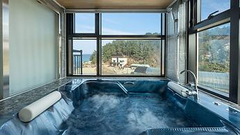 Capella Oceanview Spa Resort Goseong