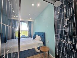 SenSea Hillside APT - Sunset Town PQ