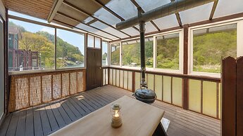 Gapeong Eoneunal Spa Pet Pension