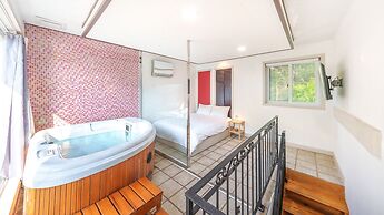 Gapeong Eoneunal Spa Pet Pension