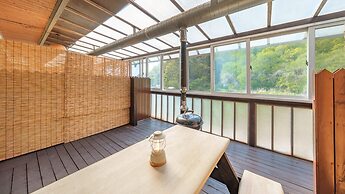 Gapeong Eoneunal Spa Pet Pension