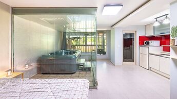 Gapeong Eoneunal Spa Pet Pension