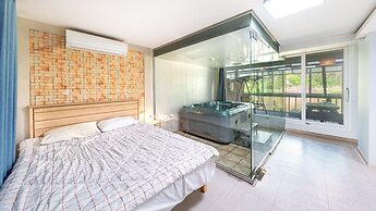 Gapeong Eoneunal Spa Pet Pension