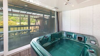 Gapeong Eoneunal Spa Pet Pension