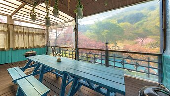 Gapeong Eoneunal Spa Pet Pension