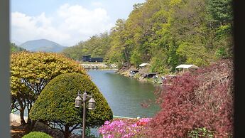 Gapeong Eoneunal Spa Pet Pension